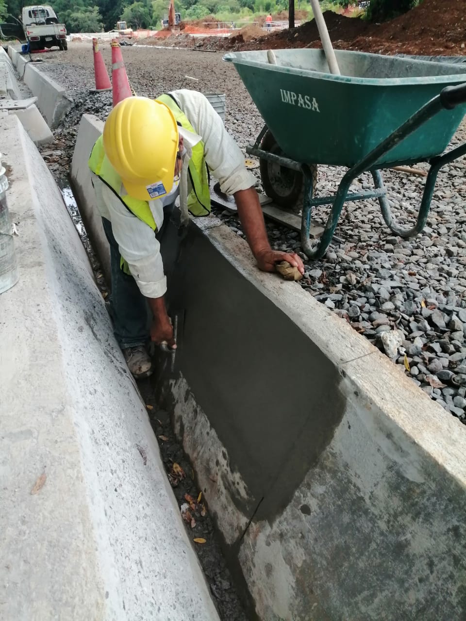 Aplicación-de-Strong-Bond-adhesivo-acrílico-en-el-proyecto-Potabilizadora-del-IDAAN-Los-Algarrobos-Construventas-3.jpg