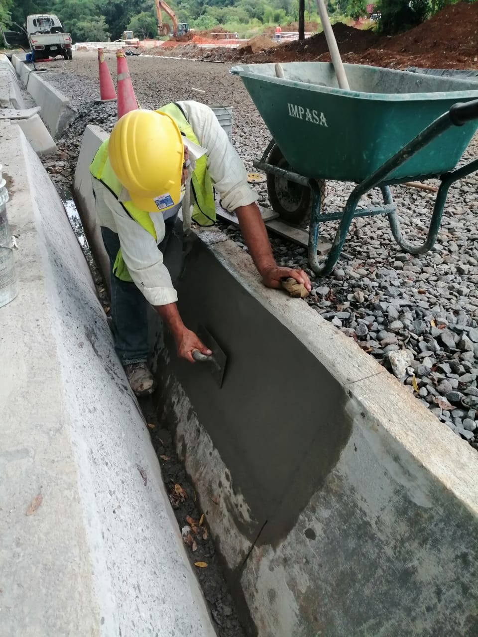 Aplicación-de-Strong-Bond-adhesivo-acrílico-en-el-proyecto-Potabilizadora-del-IDAAN-Los-Algarrobos-Construventas-5.jpg