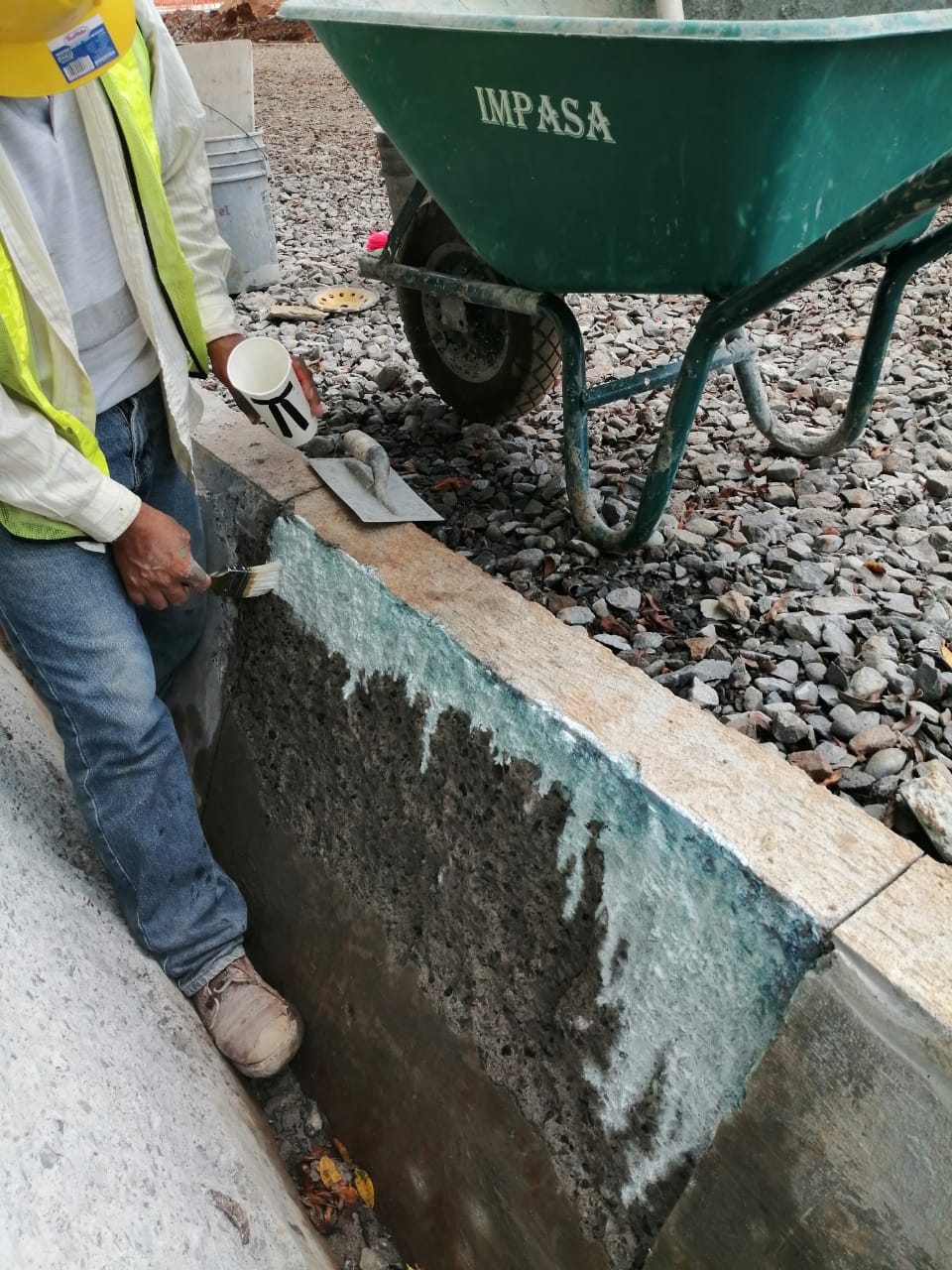 Aplicación-de-Strong-Bond-adhesivo-acrílico-en-el-proyecto-Potabilizadora-del-IDAAN-Los-Algarrobos-Construventas-6.jpg